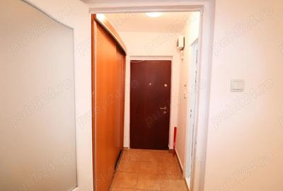 Garsonieră decomandată în Titan - 2