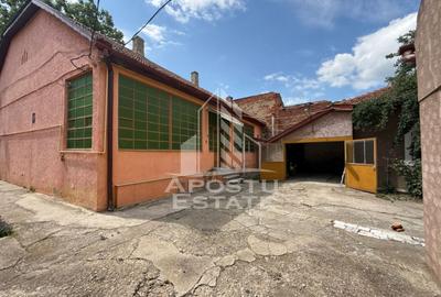 Casă individuală cu 8 camere cu Canalizare în Iosefin - 2