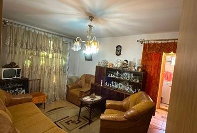 Vand 2 apartamente situate în aceiași scară de bloc. - 4