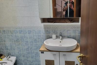 Casă cu 4 camere în Dumbrăvița
