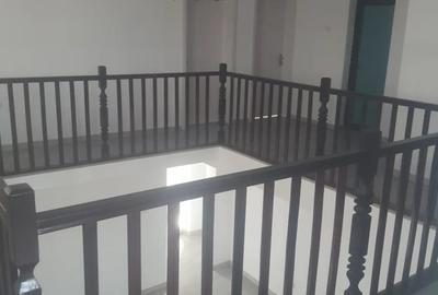 Casă cu 6 camere în Central - 7