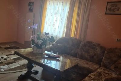 Casa de vanzare
