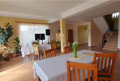 Casă cu 10 camere cu Teren 700 Mp în Durău - 8