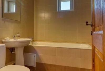 Apartament cu 3 camere semidecomandat, mobilat în Costin Georgian - 2