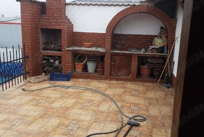 Casă cu Teren 1040 Mp în Central - 4