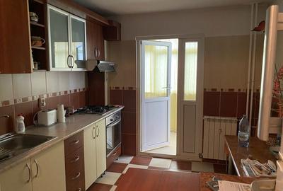 Apartament cu 3 camere decomandat în Exterior Vest - 8