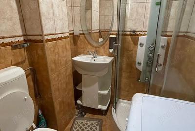 Inchiriez garsoniera, zona Victoria, Govandaru - 2