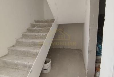 Duplex P+1+M, 6 dormitoare,  Cartierul Leordeni oras Popesti Leordeni - 8