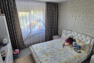 Apartament cu 2 camere decomandat, etaj intermediar - CUG,  Cartier Visoianu - 2