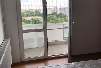 Apartament cu 3 camere semidecomandat în Berceni - 12