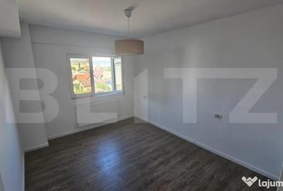 Apartament cu 3 camere decomandat în Rădăuți - 1