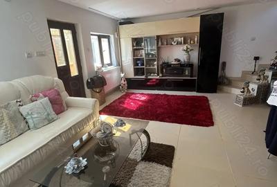 COMISION 0 Casa P+1 2 intrari 7 camere 4 bai teren total 861 mp Poroinica - 5