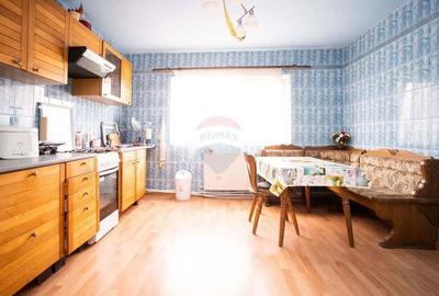 Casa / Vila cu 6 camere de vanzare - 5