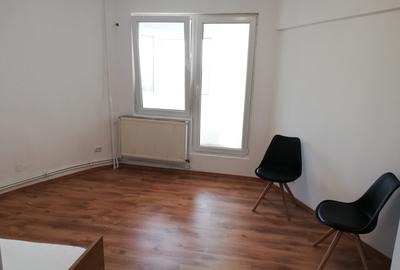 Garsonieră decomandată în Tineretului