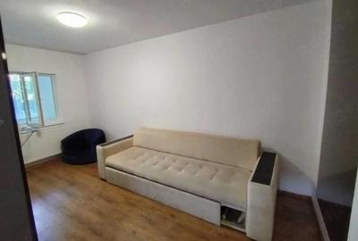 Garsonieră decomandată în Central - 4