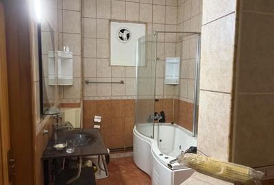 Casă cu Teren 200 Mp în Central - 7
