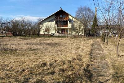 Casă cu 6 camere cu Teren 280 Mp în Tureni