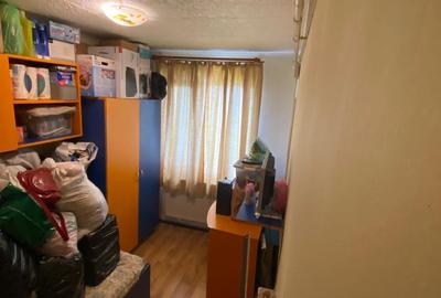 ENESCU , apartament cu 3 camere ,etaj 4 -acoperis! - 4