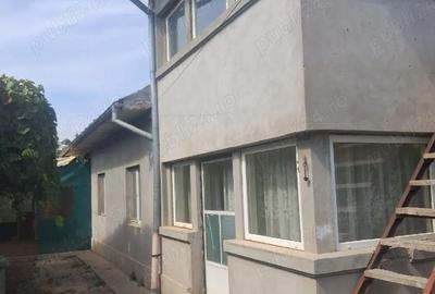 Casă cu 6 camere în Buturugeni - 1