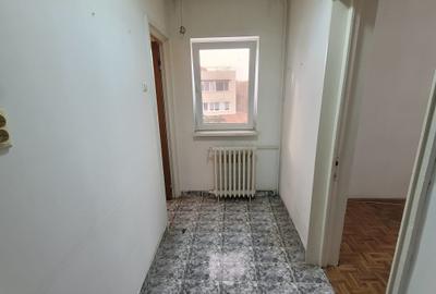 Piața Dorobanti, Radu Beller, garsoniera decomandată, balcon - 5