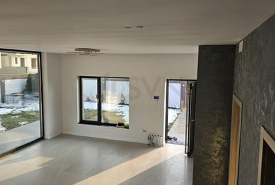 Casă individuală cu 5 camere cu Canalizare în Central - 7