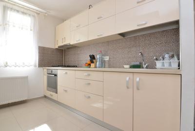 Apartament cu 4 camere decomandat, mobilat în Titan - 24