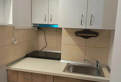 Inchiriez garsoniera renovata recent in zona Rogerius langa ?coala 11 - 3