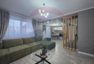 Casă cu 3 camere cu Teren 388 Mp în Central - 1