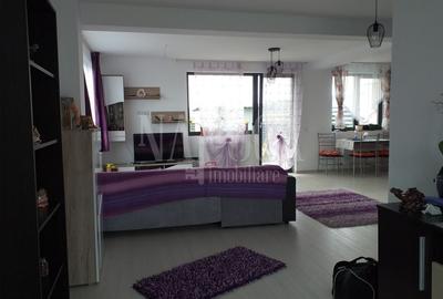 Duplex cu 5 camere cu Canalizare în Jucu de Mijloc - 1