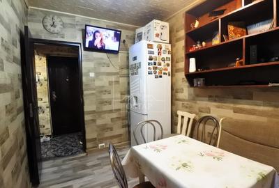 Zona Miron Costin - etajul 2 - apartament 3 camere nedecomandate Zona Miron Costin - etajul 2 - apartament 3 camere nedecomandate - 6