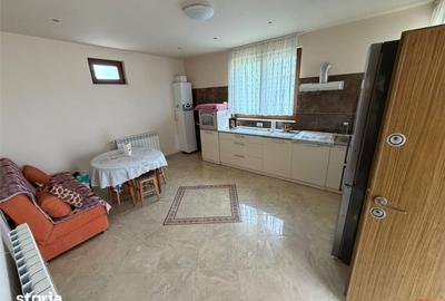 Casă cu 6 camere cu Teren 1012 Mp în Vânători - 14