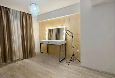 Apartament cu 4 camere decomandat în Traian - 4