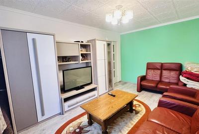 Apartament cu 3 camere decomandat în Central - 1