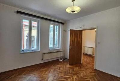 Birou, de 75 mp, în Victoriei - 2