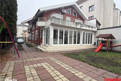 Casă cu 5 camere cu Canalizare în Ultracentral - 18