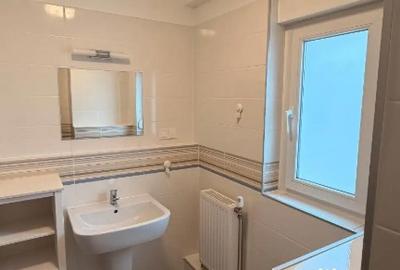 Apartament cu 3 camere semidecomandat în Central - 3