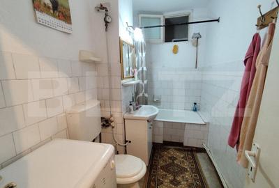 Apartament cu 3 camere decomandat, mobilat în Cugir - 6