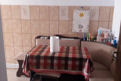 Casă cu 3 camere în Săucești - 4