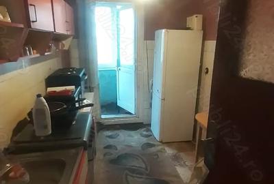 Apartament cu 3 camere decomandat în Torontalului - 2