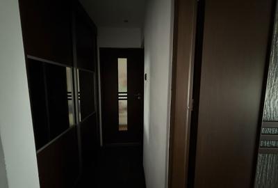 Apartament cu 3 camere decomandat în Confecții - 3