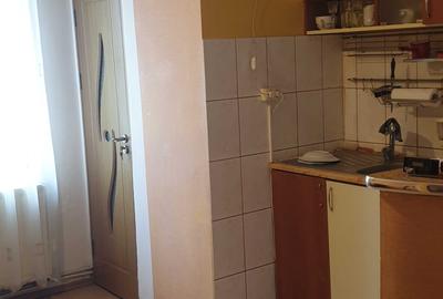 Apartament cu 3 camere decomandat în Central - 6
