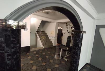 Casă individuală cu 6 camere cu Piscina în Dristor - 10