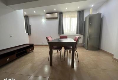 Apartament cu 3 camere în Micro 3 - 19