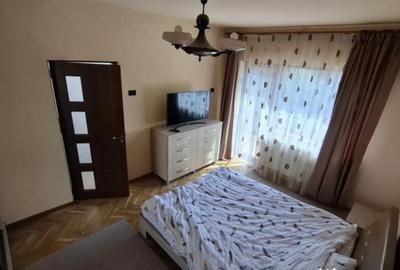 Casă cu 4 camere cu Teren 120 Mp în 1 Mai - 9