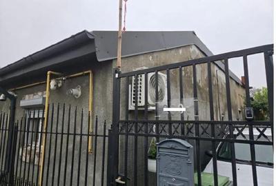 Cota de 2/4 din casa si teren, Loc Calarasi, Jud Calarasi - 3