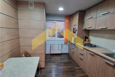 Apartament cu 3 camere decomandat, mobilat în Aradul Nou - 11