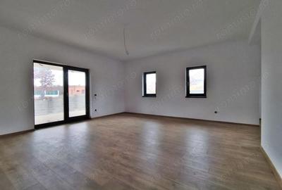 Casă cu 4 camere cu Teren 616 Mp în Săldăbagiu de Munte - 12