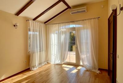 Casă în stil mediteranean, plină de lumină și farmec, cu grădină frumoasă Casă în stil mediteranean, plină de lumină și farmec, cu grădină frumoasă - 11