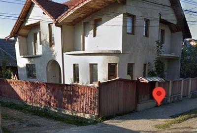 Casă cu 4 camere în Bogdan Vodă - 8