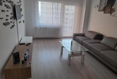 Inchiriez apartament bloc nou - 2